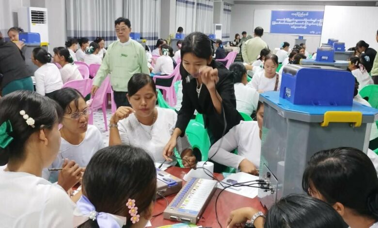 Photo of Soldiers and civil staff in Kawkareik pressured to cast early votes for USDP without knowing candidates