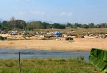 Photo of Over 2,000 Displaced Civilians Trapped Near Thai Border as Clashes Escalate in Southern Myawaddy